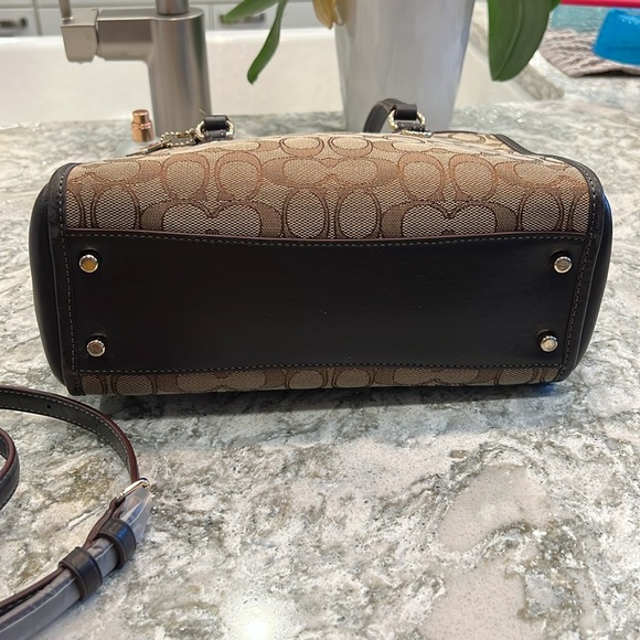 COACH BROWN SIGNATURE MINI TOTE DOUBLE SLOTS STRAP CROSSBODY EXCELLENT CONDITION - Picture 8 of 11